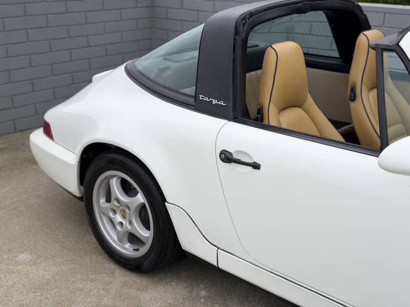 1992 Porsche 911 Carrera 2