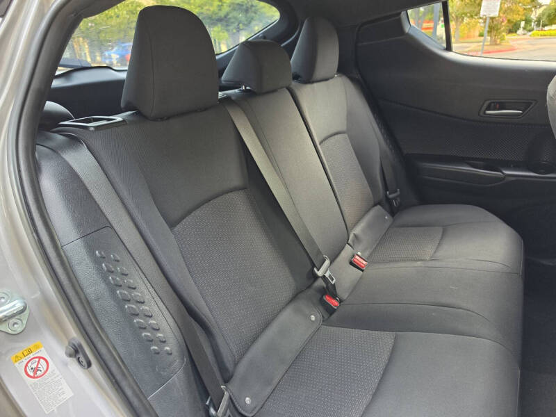 2019 Toyota C-HR LE