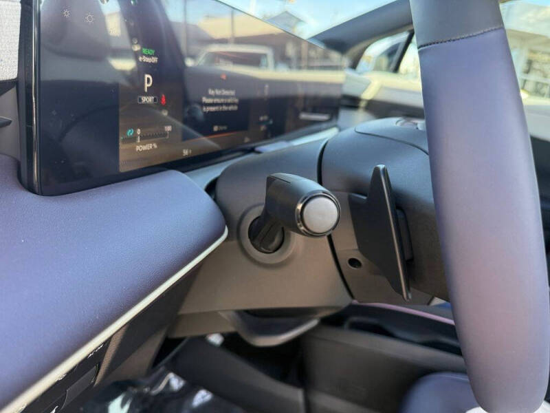 2026 Nissan LEAF Platinum+