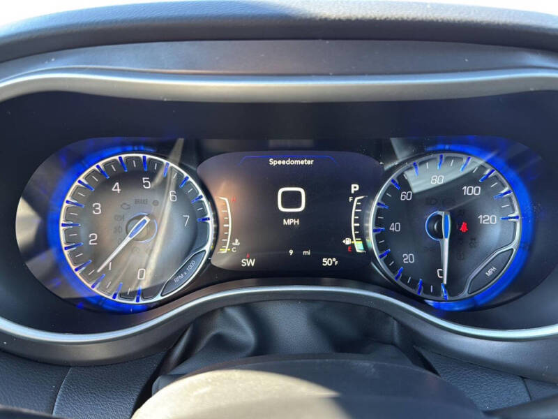 2026 Chrysler Voyager LX