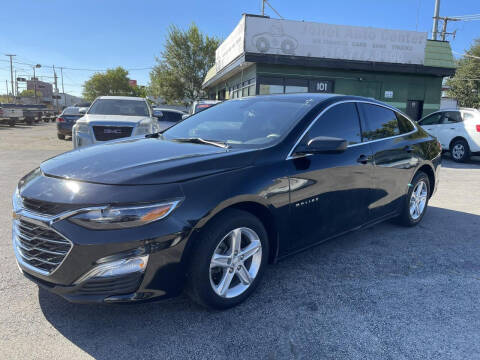 2019 Chevrolet Malibu for sale at Joliet Auto Center in Joliet IL