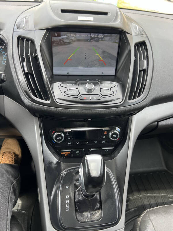2015 Ford Escape SE