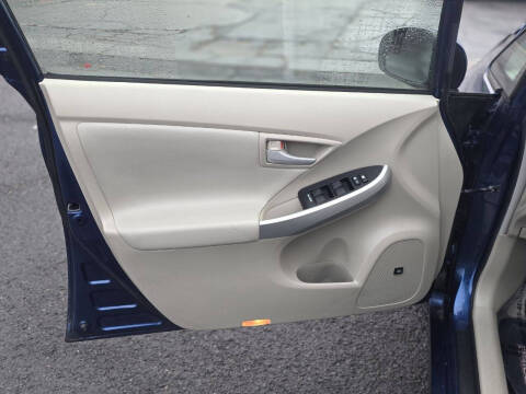 2010 Toyota Prius IV