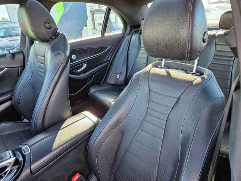 2017 Mercedes-Benz E-Class E 300 4MATIC