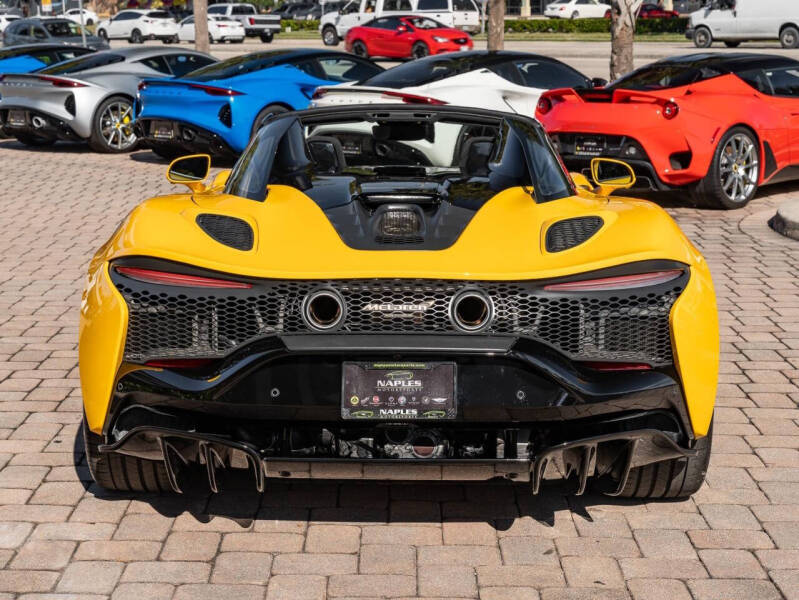 2025 McLaren Artura Spider