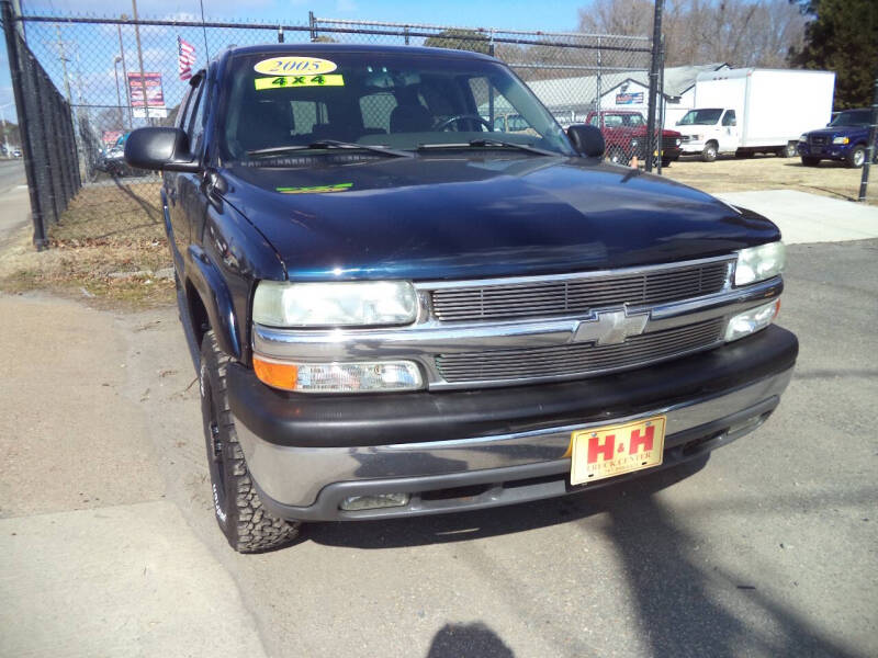 2005 Chevrolet Suburban 2500 LS