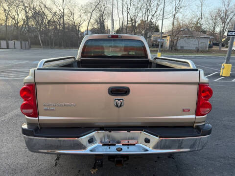 2005 Dodge Dakota SLT