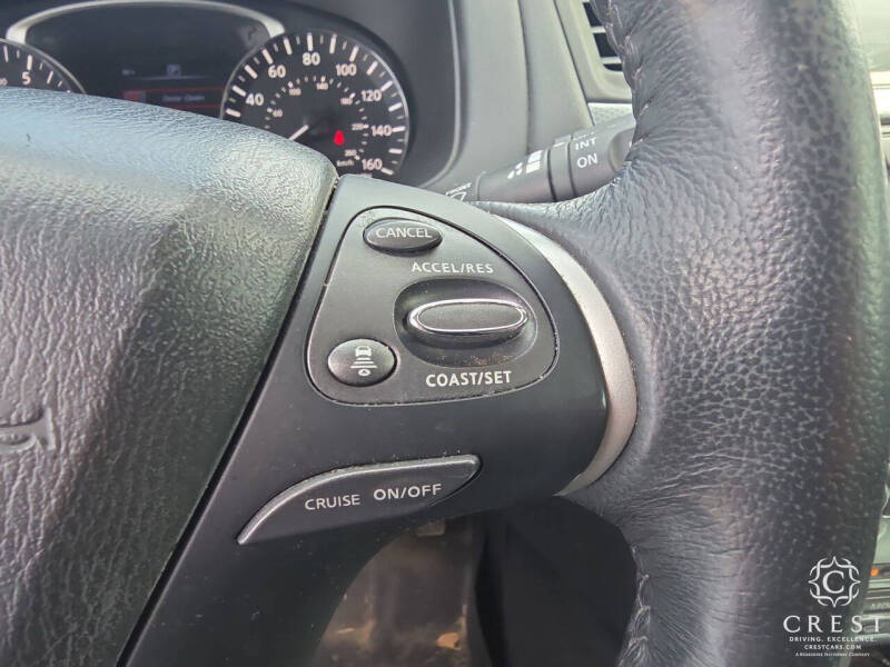 2019 Nissan Pathfinder SL
