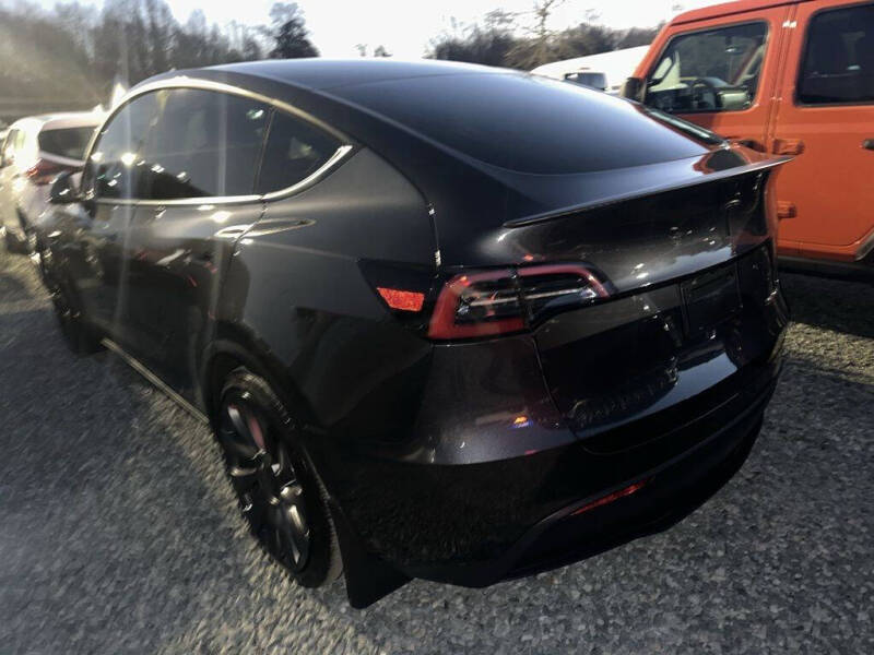 2025 Tesla Model Y Performance