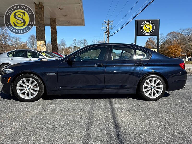 2011 BMW 5 Series 528i