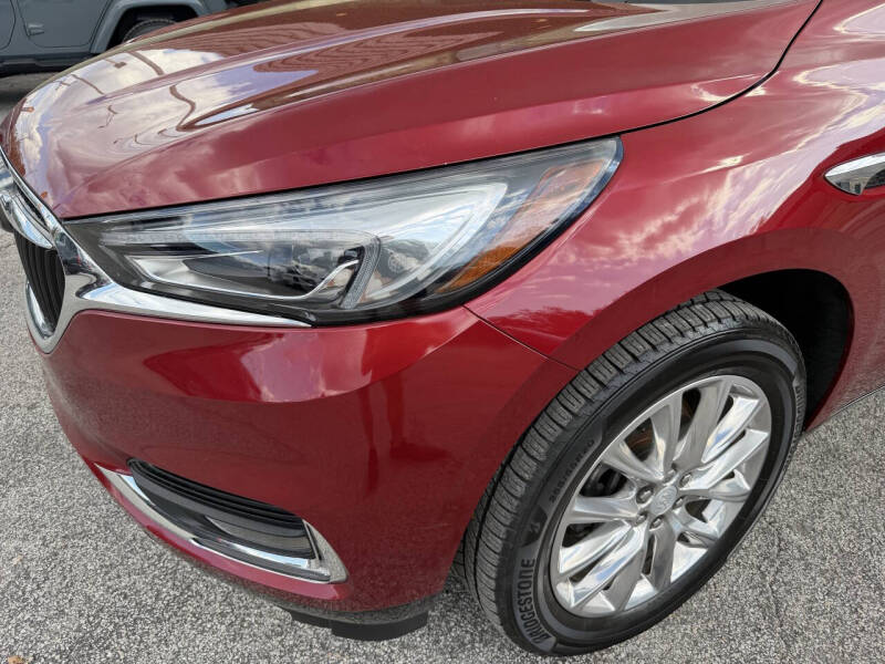 2020 Buick Enclave Essence