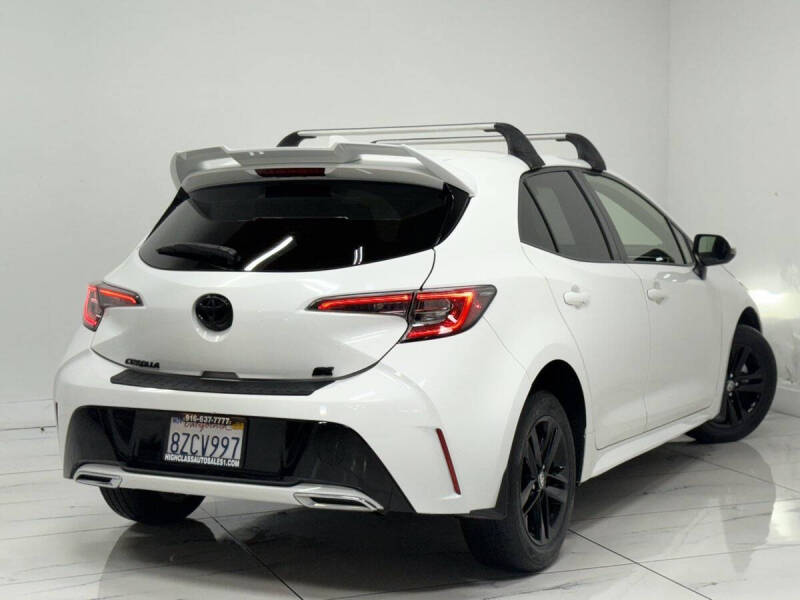 2022 Toyota Corolla Hatchback SE