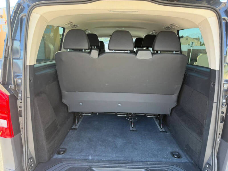 2021 Mercedes-Benz Metris Passenger