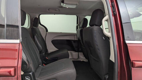 2017 Chrysler Pacifica Touring Plus