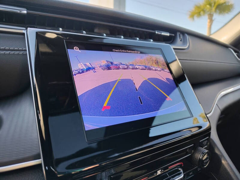 2025 Jeep Grand Cherokee Laredo X