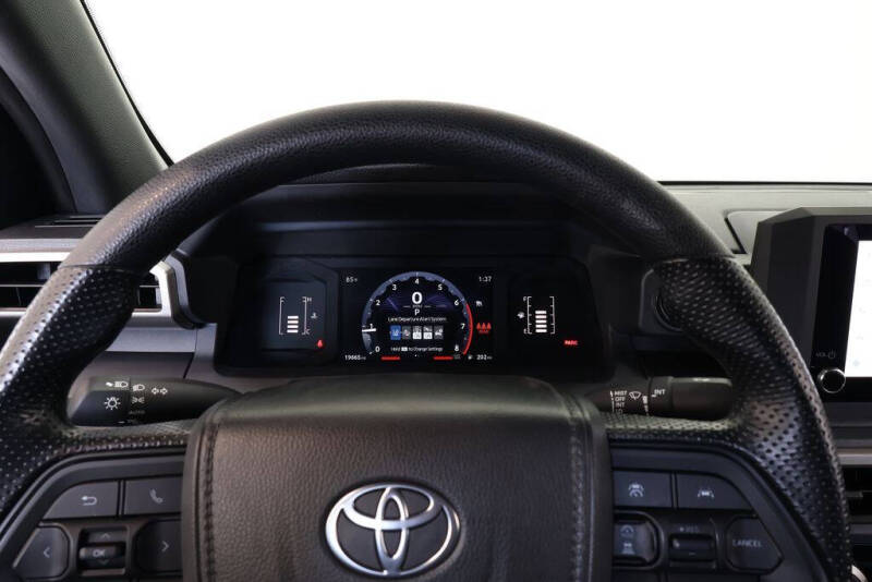2025 Toyota Tacoma SR