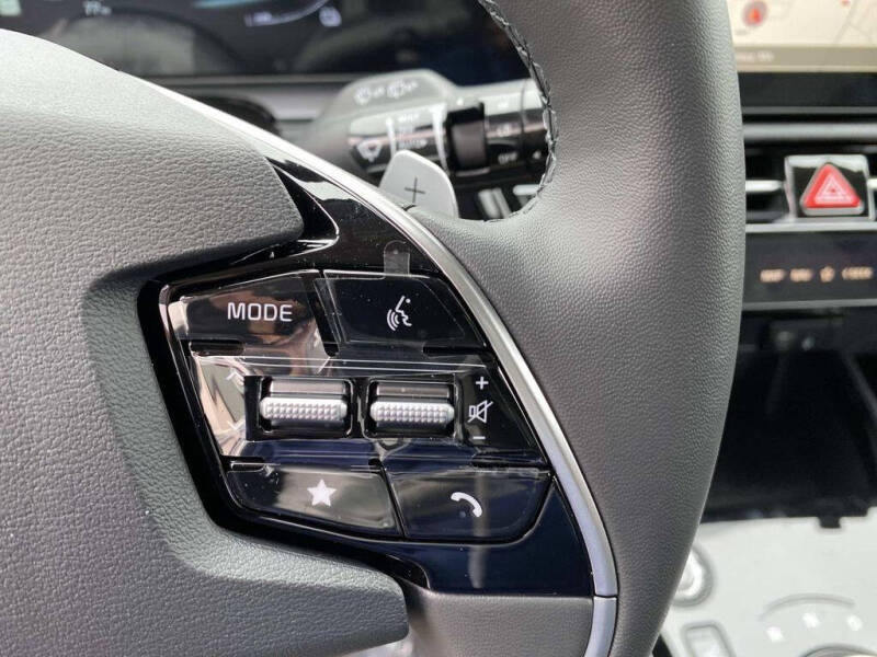 2025 Kia Niro Plug-In Hybrid EX