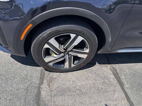 2023 Kia Sorento Hybrid EX