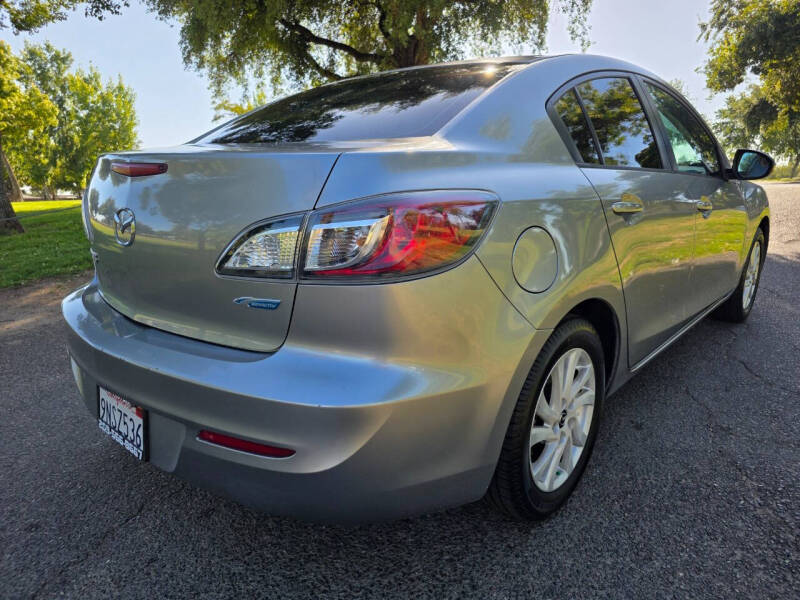 2013 Mazda MAZDA3 i Touring