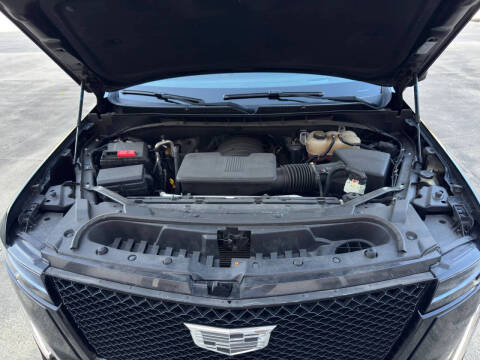 2023 Cadillac Escalade Sport