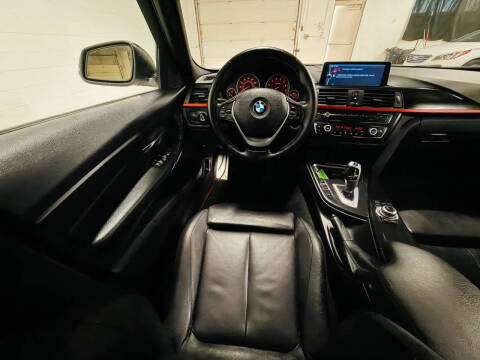 2013 BMW 3 Series 328i