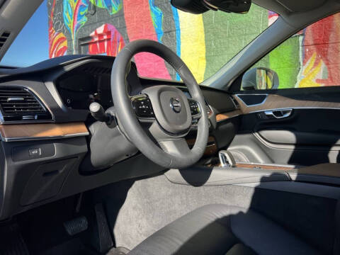 2024 Volvo XC90 B6 Plus Bright Theme 6P