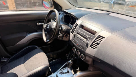 2013 Mitsubishi Outlander SE