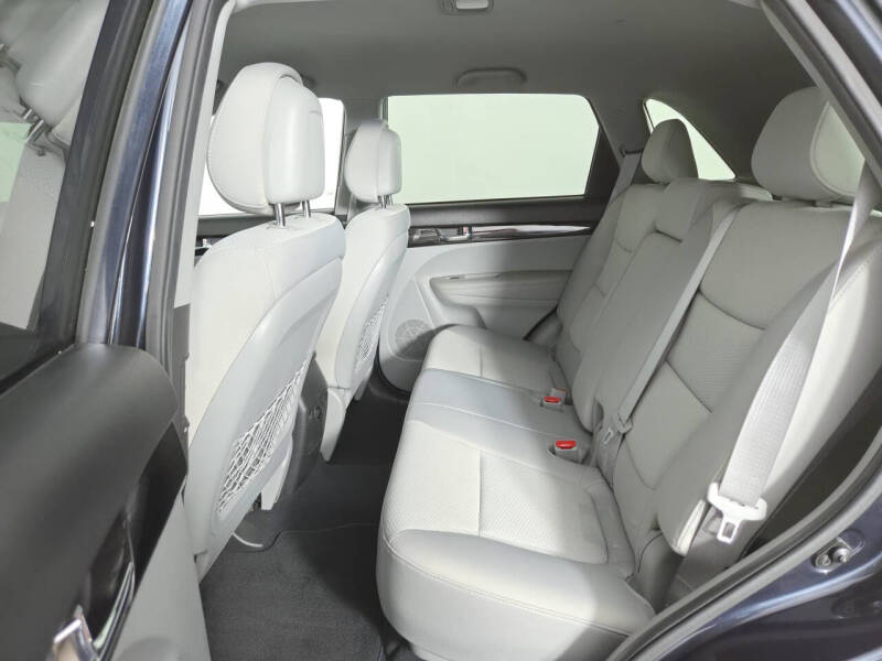 2012 Kia Sorento LX