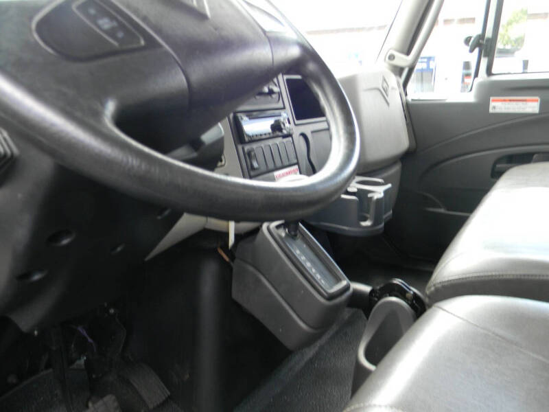 2019 International DuraStar 4300