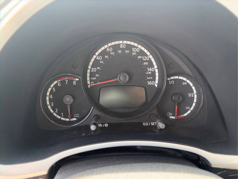 2013 Volkswagen Beetle