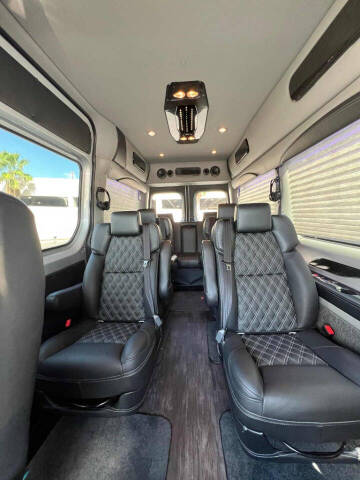 2021 Mercedes-Benz Sprinter 2500