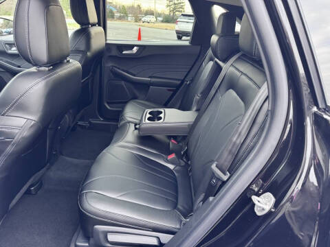 2026 Ford Escape Hybrid Platinum