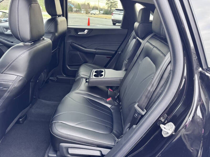 2026 Ford Escape Hybrid Platinum