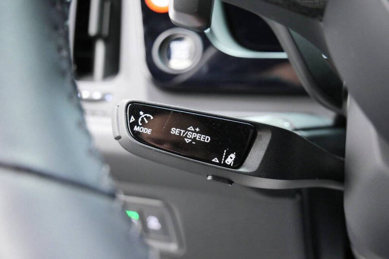 2025 Porsche Cayenne GTS Coupe