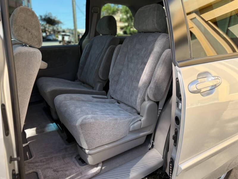 2003 Mazda MPV LX-SV