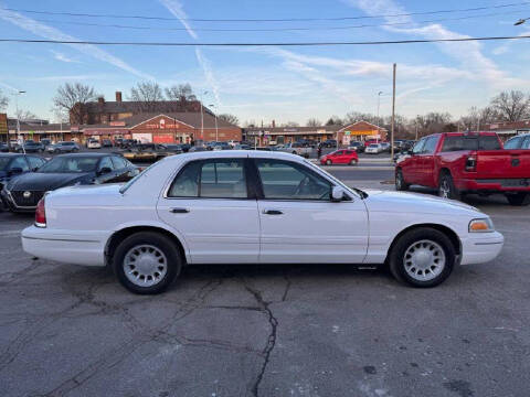 2002 Ford Crown Victoria LX