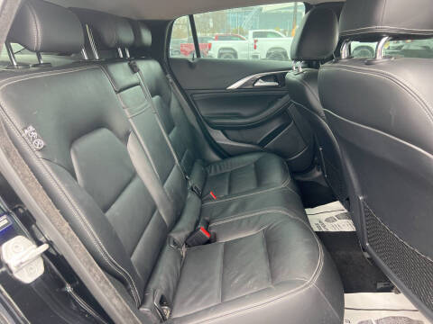 2017 Infiniti QX30