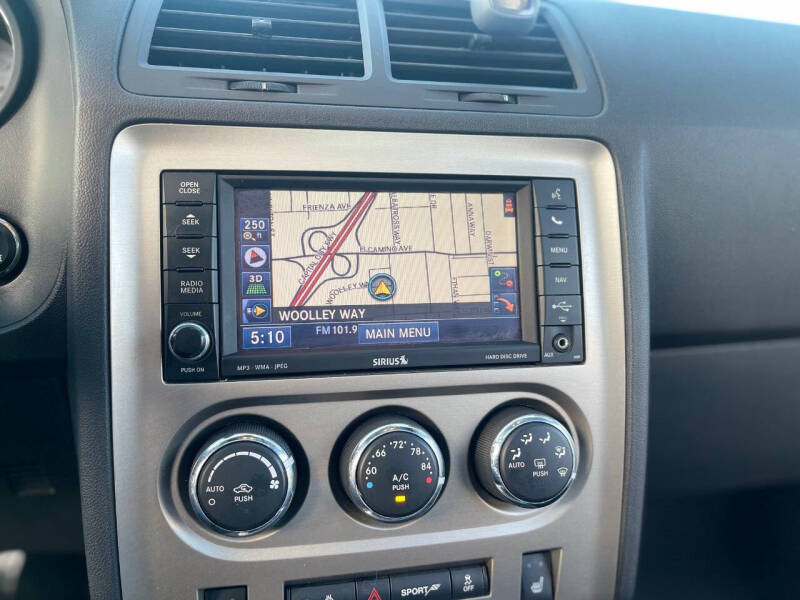 2014 Dodge Challenger SRT8