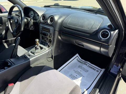 2005 Mazda MX-5 Miata