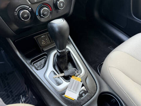 2015 Jeep Cherokee Sport