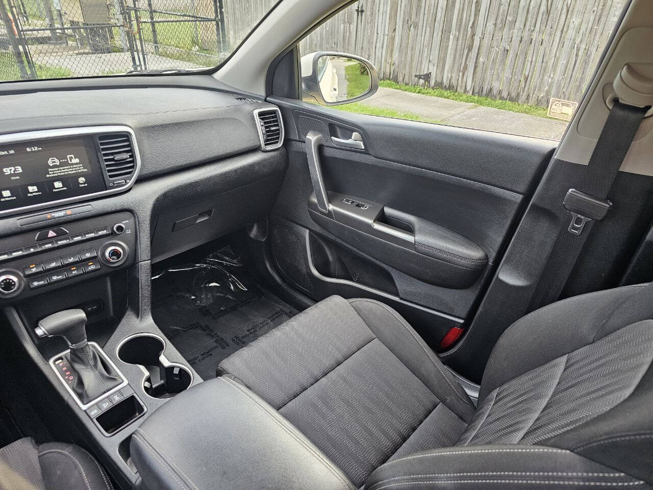 2022 KIA Sportage SUV / Crossover - $18,010