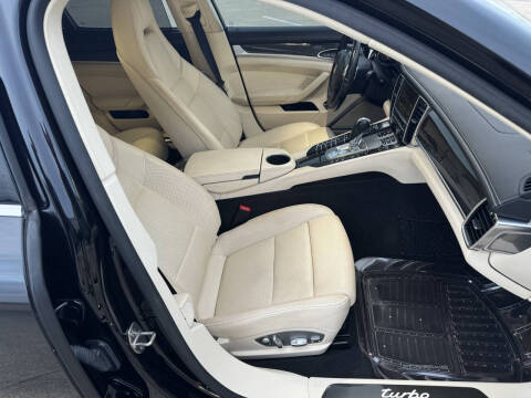 2016 Porsche Panamera Turbo S