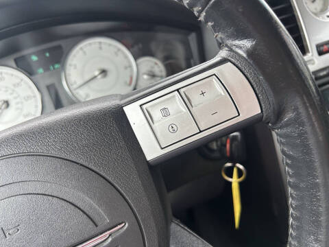 2005 Chrysler 300 Limited