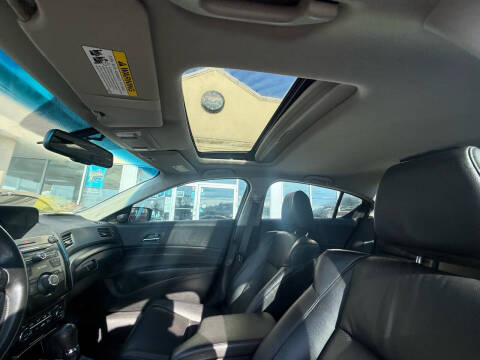 2013 Acura ILX 2.0L w/Premium