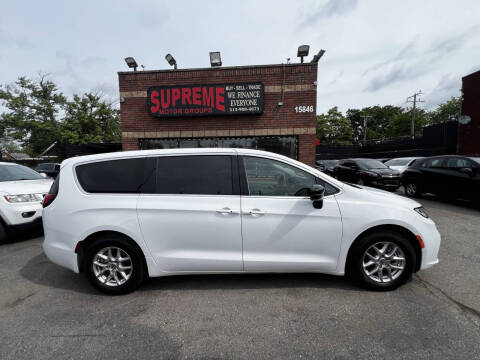 2024 Chrysler Pacifica Touring L