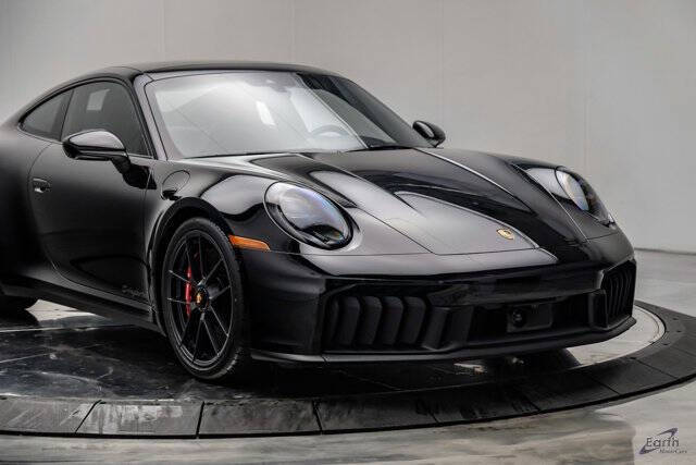 2026 Porsche 911 Carrera 4 GTS