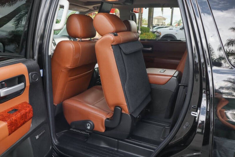 2021 Toyota Sequoia Platinum