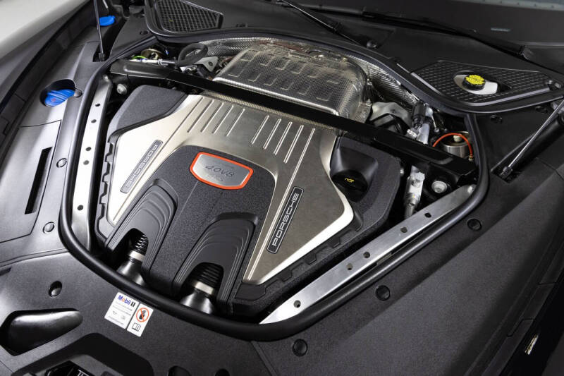 2023 Porsche Panamera GTS