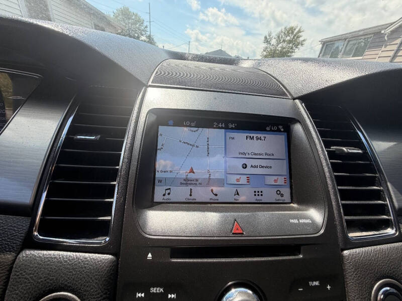 2016 Ford Taurus SEL
