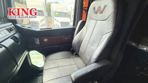 2022 Western Star 5700XE